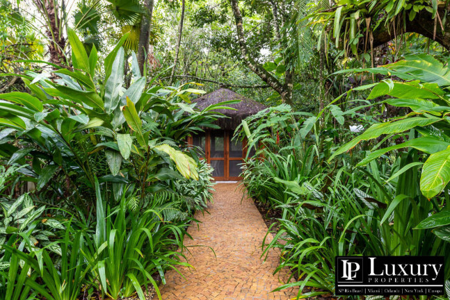 Imagem Casa de Condomínio com 6 Quartos à Venda, em Riviera De São Lourenço - Bertioga Imagem Casa de Condomínio com 6 Quartos à Venda, em Riviera De São Lourenço - Bertioga