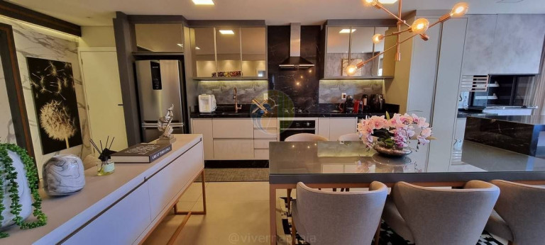 Imagem Apartamento com 3 Quartos à Venda, 94 m² em Cabeçudas - Itajaí
