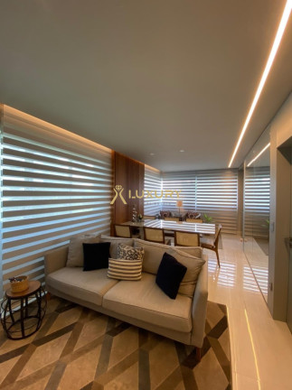 Imagem Imóvel com 4 Quartos à Venda, 238 m² em Lourdes - Belo Horizonte