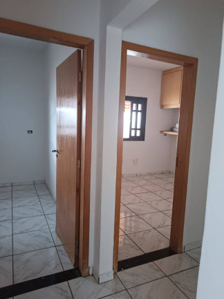 Imagem Casa com 3 Quartos à Venda, 200 m² em Jardim Petrópolis - Goiânia Imagem Casa com 3 Quartos à Venda, 200 m² em Jardim Petrópolis - Goiânia