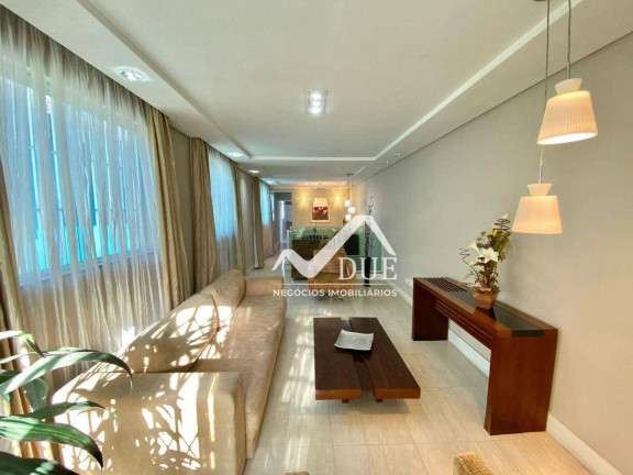 Casa com 3 Quartos à Venda, 272 m² em Embaré - Santos