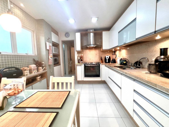 Imagem Apartamento com 3 Quartos à Venda, 211 m² em Copacabana - Rio De Janeiro Imagem Apartamento com 3 Quartos à Venda, 211 m² em Copacabana - Rio De Janeiro