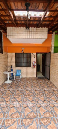 Sobrado com 2 Quartos à Venda,  em Maracanã - Praia Grande