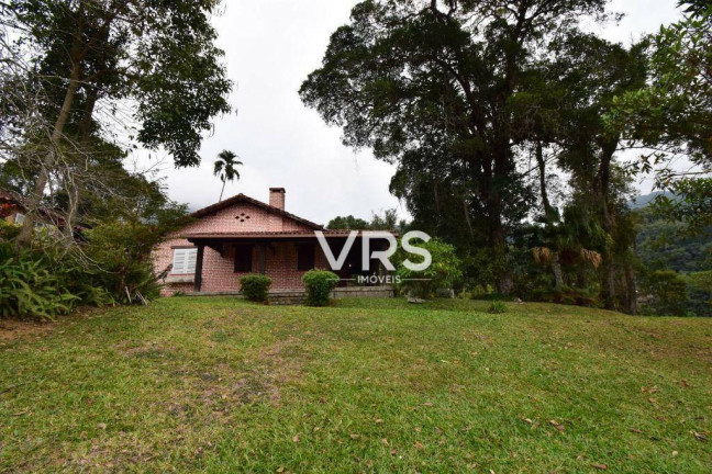 Imagem Casa com 4 Quartos à Venda, 234 m² em Granja Guarani - Teresópolis Imagem Casa com 4 Quartos à Venda, 234 m² em Granja Guarani - Teresópolis