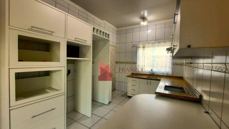Imagem Sobrado com 4 Quartos à Venda, 350 m² em Dom Bosco - Itajaí Imagem Sobrado com 4 Quartos à Venda, 350 m² em Dom Bosco - Itajaí