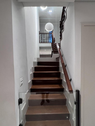 Imagem Casa com 3 Quartos à Venda, 250 m² Imagem Casa com 3 Quartos à Venda, 250 m²