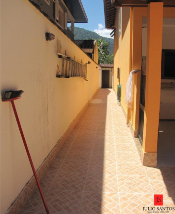 Imagem Sobrado com 1 Quarto à Venda, 250 m² em Centro - Ubatuba