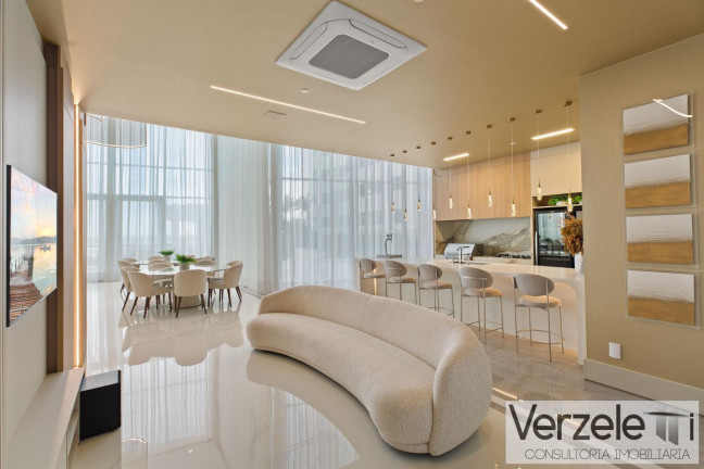 Imagem Apartamento com 4 Quartos à Venda, 196 m² em Centro - Balneário Camboriú