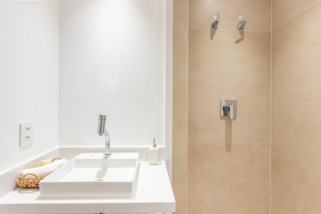 Imagem Imóvel com 3 Quartos à Venda, 100 m² em Copacabana - Rio De Janeiro