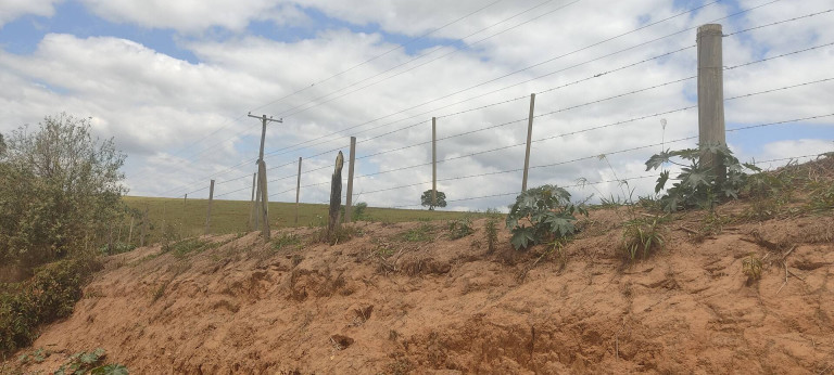 Imagem Chácara à Venda, em Cercadinho - Alambari Imagem Chácara à Venda, em Cercadinho - Alambari