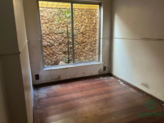 Imagem Casa com 4 Quartos à Venda, 150 m² em Jardim Do Salso - Porto Alegre