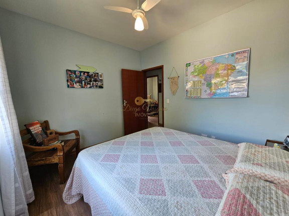 Imagem Casa com 4 Quartos à Venda, 181 m² em Vargem Grande - Teresópolis