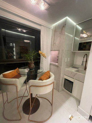 Imagem Apartamento com 2 Quartos à Venda, 65 m² em Agronômica - Florianópolis