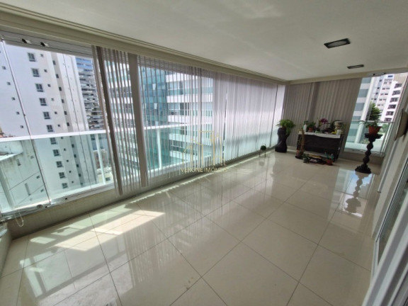 Imagem Imóvel com 4 Quartos à Venda, 187 m² em Barra - Salvador Imagem Imóvel com 4 Quartos à Venda, 187 m² em Barra - Salvador