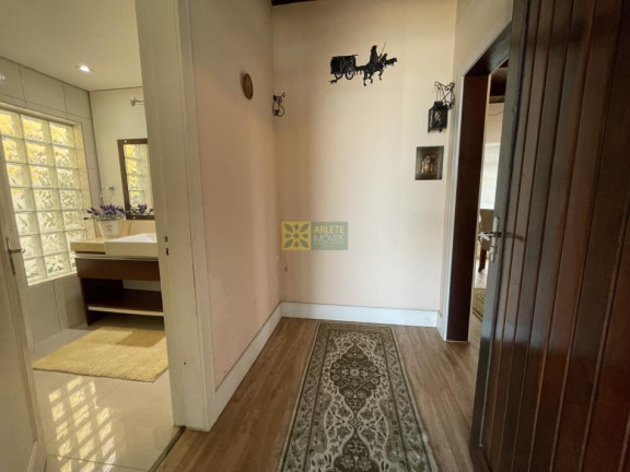 Imagem Casa com 4 Quartos para Alugar ou Temporada, 70 m² em Centro - Porto Belo Imagem Casa com 4 Quartos para Alugar ou Temporada, 70 m² em Centro - Porto Belo