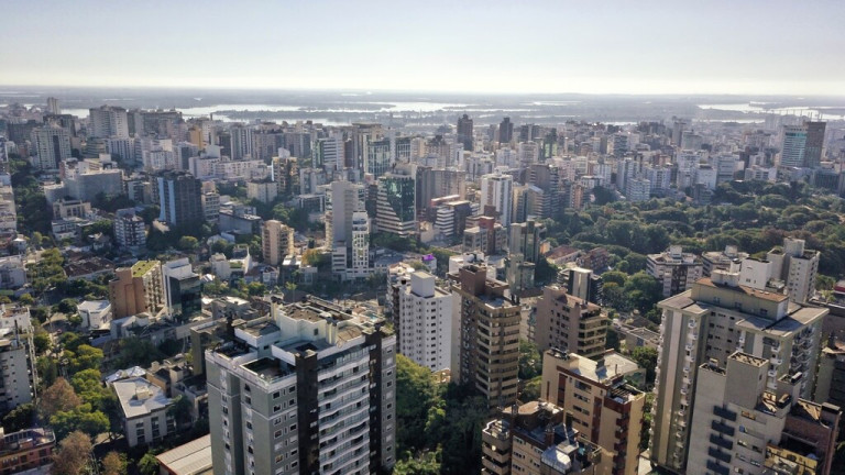 Imagem Apartamento com 3 Quartos à Venda, 124 m² em Rio Branco - Porto Alegre Imagem Apartamento com 3 Quartos à Venda, 124 m² em Rio Branco - Porto Alegre