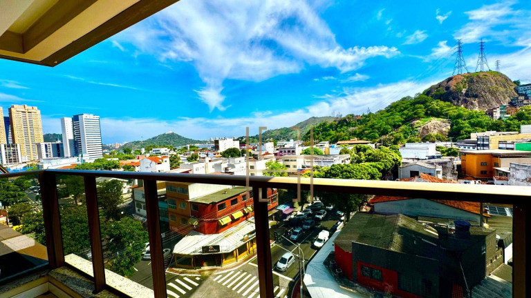 Apartamento com 2 Quartos à Venda, 70 m² em Praia Do Suá - Vitória