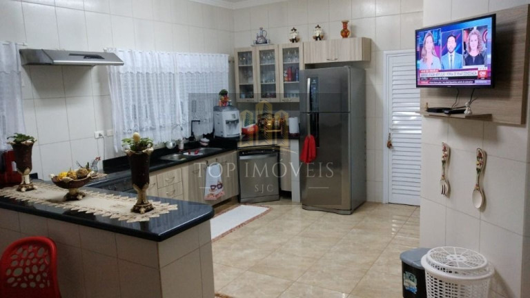 Imagem Casa com 4 Quartos para Alugar, 1.338 m² em Jardim Das Flores - Santa Branca Imagem Casa com 4 Quartos para Alugar, 1.338 m² em Jardim Das Flores - Santa Branca