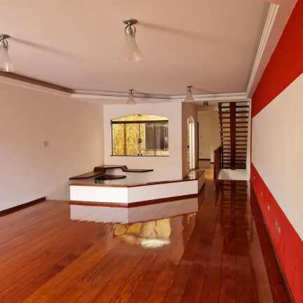 Imagem Sobrado com 3 Quartos à Venda, 319 m² em Baeta Neves - São Bernardo Do Campo Imagem Sobrado com 3 Quartos à Venda, 319 m² em Baeta Neves - São Bernardo Do Campo