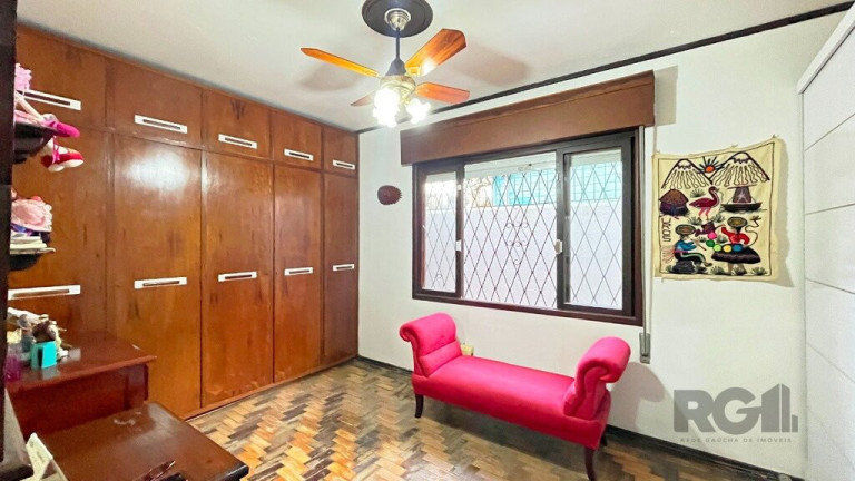 Imagem Casa com 3 Quartos à Venda, em Santa Tereza - Porto Alegre Imagem Casa com 3 Quartos à Venda, em Santa Tereza - Porto Alegre