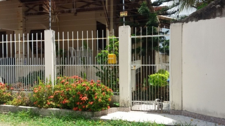 Casa com 7 Quartos à Venda, 350 m² em Ponta Negra - Natal