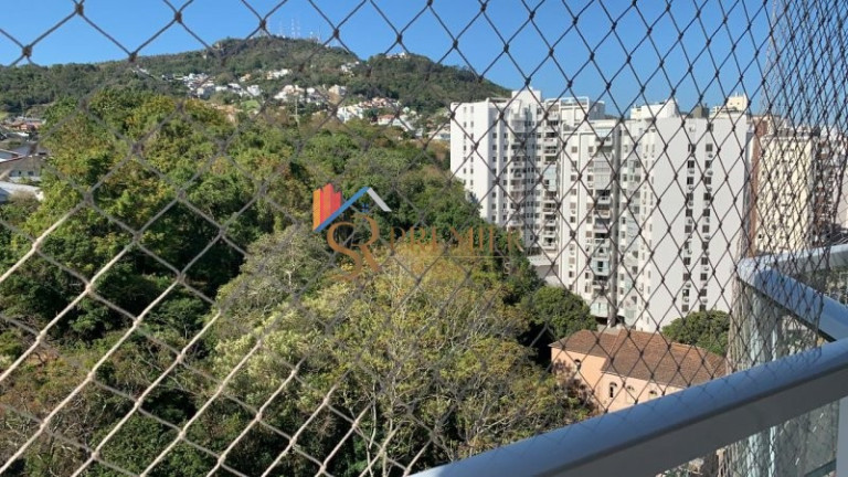 Imagem Apartamento com 3 Quartos à Venda, 140 m² em Agronômica - Florianópolis Imagem Apartamento com 3 Quartos à Venda, 140 m² em Agronômica - Florianópolis