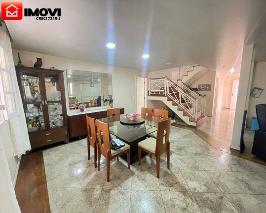 Casa com 5 Quartos à Venda, 330 m² em Mata Da Praia - Vitória