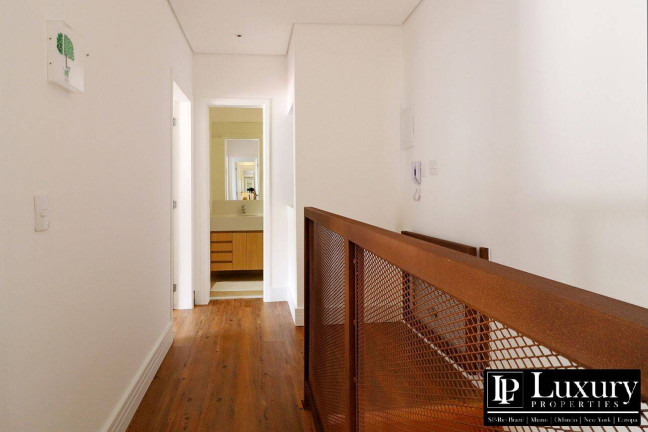 Imagem Casa com 3 Quartos à Venda, 250 m² em Vila Nova Conceição - São Paulo