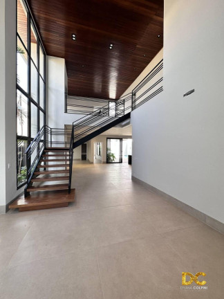 Casa de Condomínio com 3 Quartos à Venda, 384 m² em Condomínio Florais Itália - Cuiabá