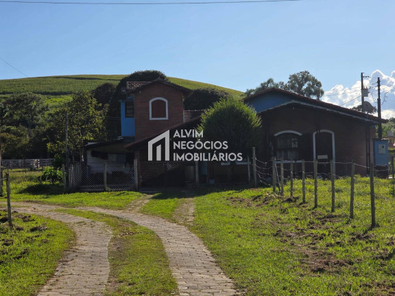 Imagem Chácara com 3 Quartos à Venda, 53.000 m² em Estrada Jardim - Itanhandu