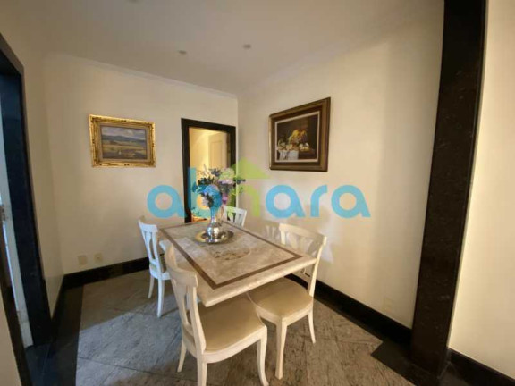 Imagem Apartamento com 3 Quartos à Venda, 300 m² em Copacabana - Rio De Janeiro Imagem Apartamento com 3 Quartos à Venda, 300 m² em Copacabana - Rio De Janeiro