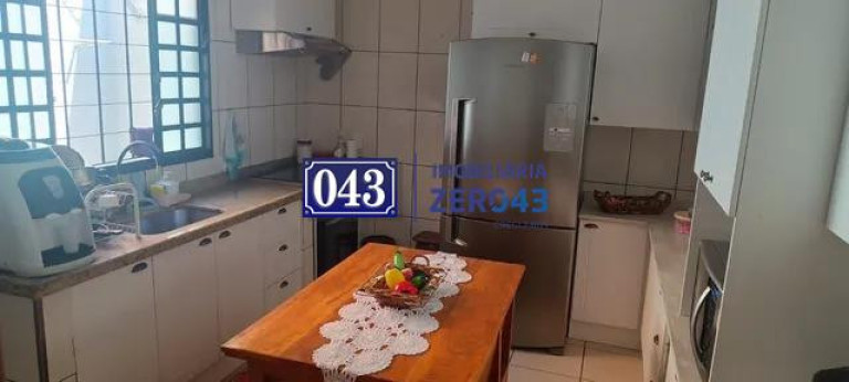 Imagem Casa com 3 Quartos à Venda, 120 m² em Residencial Abussafe - Londrina