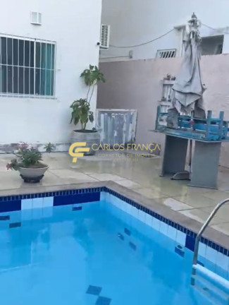 Imagem Casa com 4 Quartos à Venda, 220 m² em Conceição - Feira De Santana Imagem Casa com 4 Quartos à Venda, 220 m² em Conceição - Feira De Santana