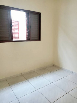 Imagem Casa com 3 Quartos à Venda, 270 m² em Centro - Vargem Grande Do Sul Imagem Casa com 3 Quartos à Venda, 270 m² em Centro - Vargem Grande Do Sul