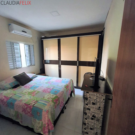Imagem Casa com 2 Quartos à Venda, 100 m² em Sítio Do Campo - Praia Grande Imagem Casa com 2 Quartos à Venda, 100 m² em Sítio Do Campo - Praia Grande
