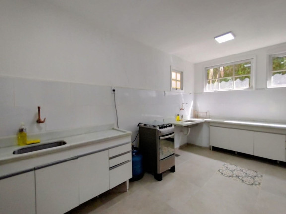 Imagem Casa com 8 Quartos à Venda, 327 m² em Albuquerque - Teresópolis Imagem Casa com 8 Quartos à Venda, 327 m² em Albuquerque - Teresópolis