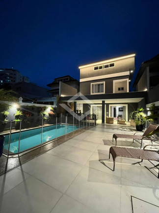 Casa com 3 Quartos à Venda, 290 m² em Recreio Dos Bandeirantes - Rio De Janeiro
