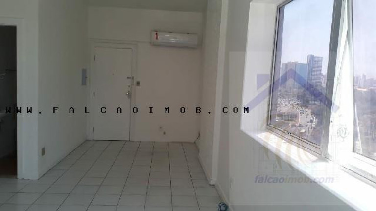 Imagem Sala Comercial à Venda, 28 m² em Caminho Das árvores - Salvador Imagem Sala Comercial à Venda, 28 m² em Caminho Das árvores - Salvador