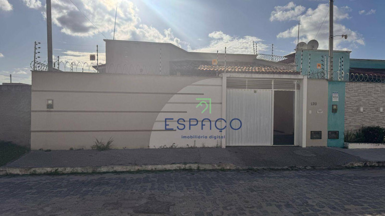Casa com 3 Quartos para Alugar, 120 m² em Jardim Botanico - Goianinha
