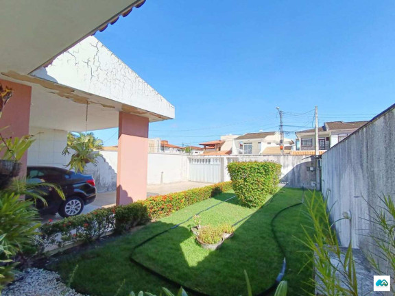 Imagem Casa de Condomínio com 3 Quartos à Venda, 220 m²