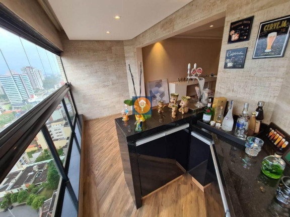 Imagem Apartamento com 4 Quartos à Venda, 206 m²