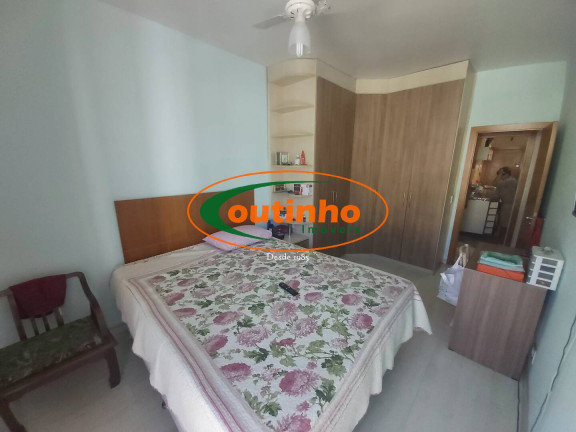 Imagem Apartamento com 4 Quartos à Venda, 132 m² em Tijuca - Rio De Janeiro Imagem Apartamento com 4 Quartos à Venda, 132 m² em Tijuca - Rio De Janeiro