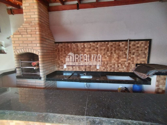 Casa com 3 Quartos à Venda, 250 m² em Jardim Elza Amuí Ii - Uberaba