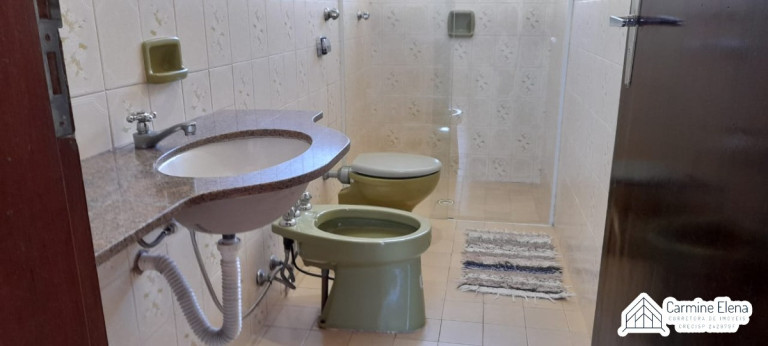 Imagem Sobrado com 6 Quartos à Venda, 210 m² em Toninhas - Ubatuba Imagem Sobrado com 6 Quartos à Venda, 210 m² em Toninhas - Ubatuba