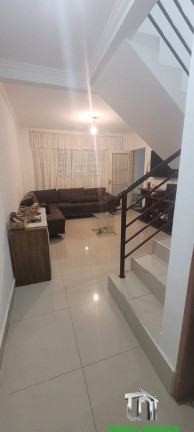 Casa com 2 Quartos à Venda, 100 m² em Jardins - Bragança Paulista