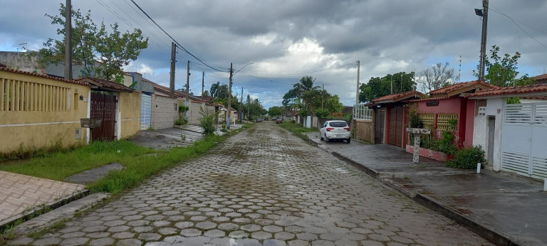 Imagem Casa com 3 Quartos à Venda, 300 m² em Jardim Regina - Itanhaém Imagem Casa com 3 Quartos à Venda, 300 m² em Jardim Regina - Itanhaém