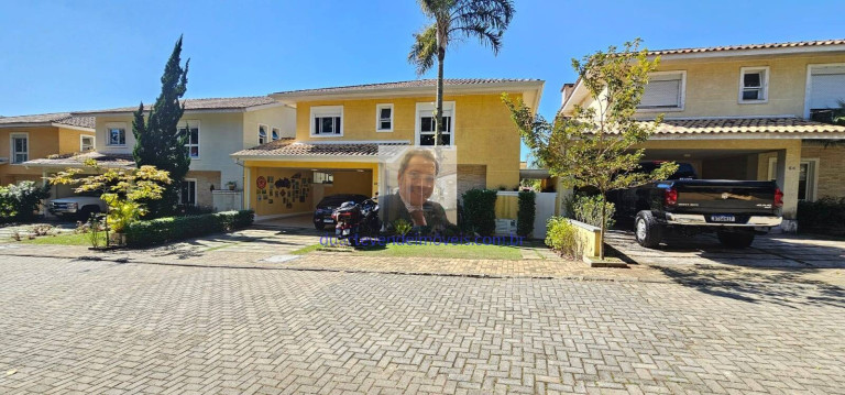 Casa com 4 Quartos à Venda, 332 m² em Barueri
