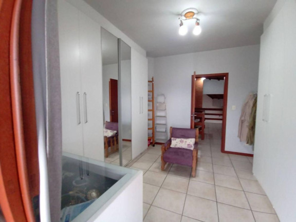 Imagem Casa com 4 Quartos à Venda, 320 m² em Capoeiras - Florianópolis