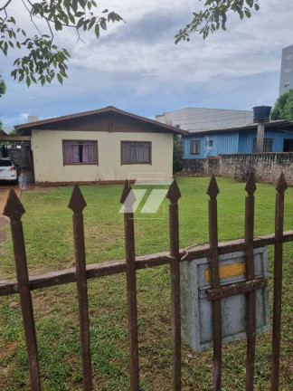 Casa à Venda, 450 m² em Neva
