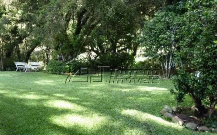 Imagem Casa com 4 Quartos à Venda, 254 m² em Vila Iara - Campos Do Jordão Imagem Casa com 4 Quartos à Venda, 254 m² em Vila Iara - Campos Do Jordão